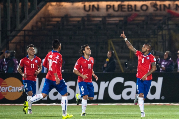 Vidal dio el empate parcial a Chile.