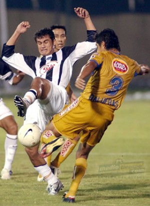 Libertad 0(5)-0(3) Tigres… El Tigre fuera en esos malditos penales