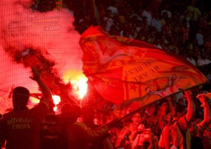 La UE y UEFA harán frente a los Hooligans