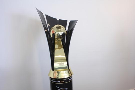 Visita trofeo de Concachampions a Mediotiempo
