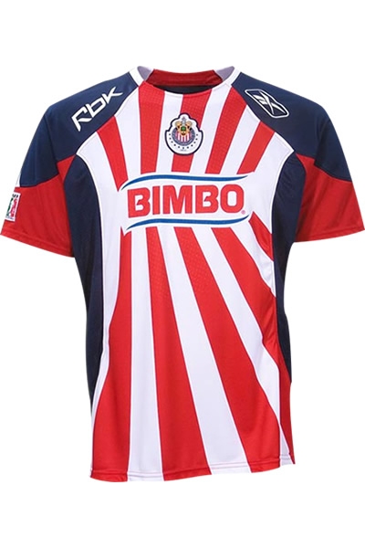 De cara al Clásico Nacional, ¿cuál es tu playera favorita de Chivas?