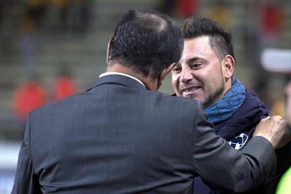 El Turco Mohamed tiene un equipazo.