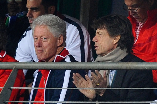 Jagger compartió palco con Bill Clinton en el Estados Unidos-Ghana de 2010.