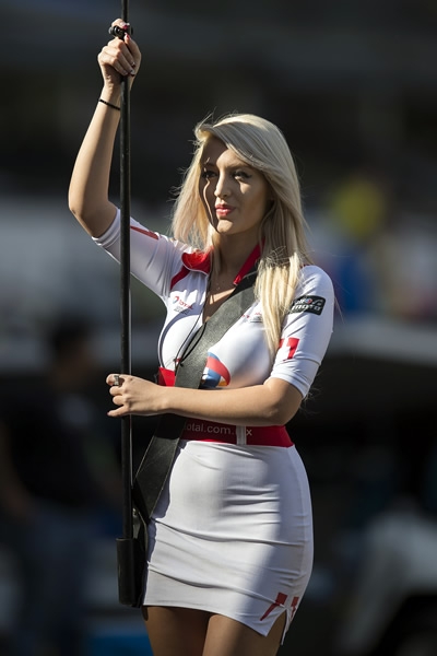 La belleza en el Estadio Azteca, presente.