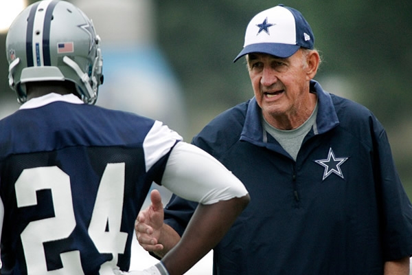 Monte Kiffin, coach asistente de la defensa de los Dallas Cowboys.