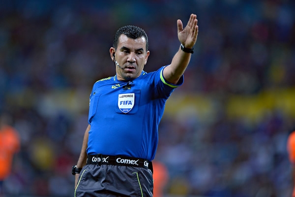 Paul Delgadillo tuvo una espantosa noche.