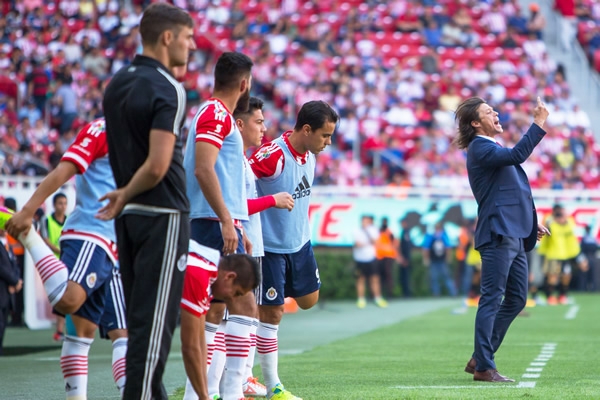 Ni que decir de Almeyda, a quien las cosas le funcionaban.