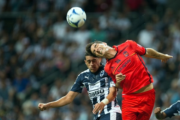 A costa de lo que sea Erpen buscó ampliar el marcador.