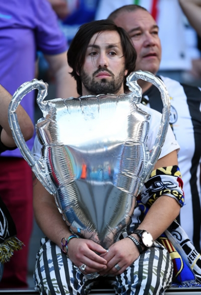 Aficionado mostró su admiración por Andrea Pirlo.