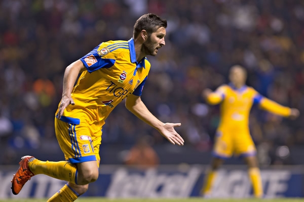 André-Pierre Gignac perforó redes chiapanecas para poner el 1-2.