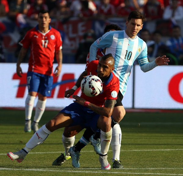 Ante un duelo cerrado, el duelo se fue a tiempo extra.