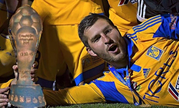 'Cacha', la burla en memes por su tatuaje