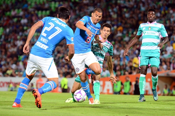 Con gran dinámica inició el duelo de la Jornada 14 en la Comarca.