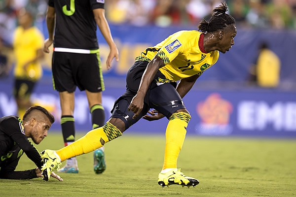 Darren Mattocks descontó para Jamaica, al 79 de acción.