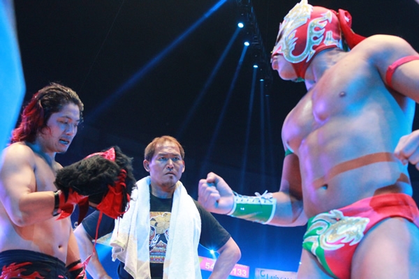 Dragon Lee desenmascaró a KamaitachiMediotiempo