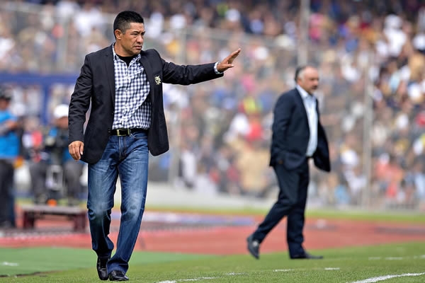 El equipo de Ambriz buscó remontar.