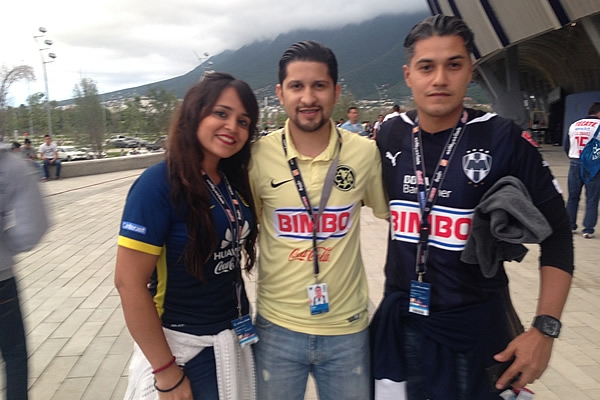 El Estadio BBVA Bancomer fue topado por la afición rayada y azulcrema.