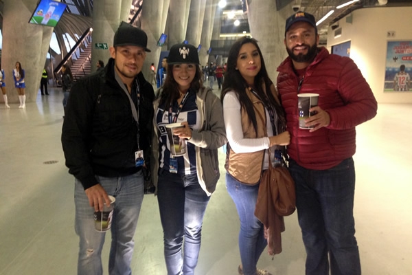 El Estadio BBVA Bancomer fue topado por la afición rayada y azulcrema.