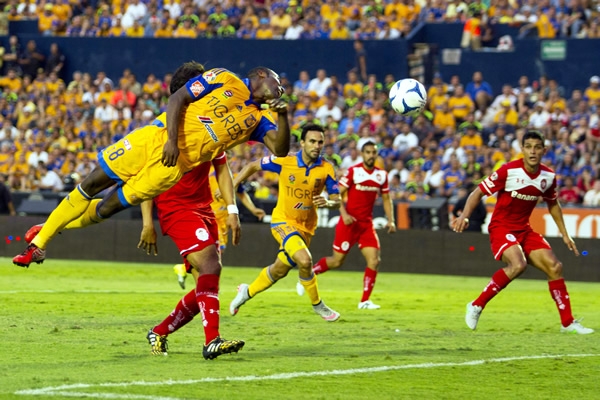 Guerrón poco pudo hacer.