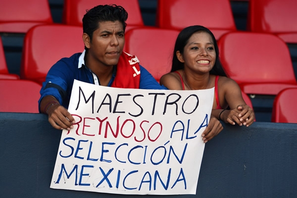 Hay quienes proponen al Maestro para dirigir a la Selección.