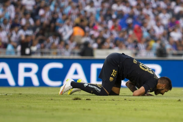 Ismael Sosa perdonó el empate tras una garrafal falla.