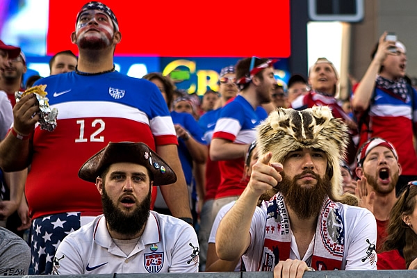 La afición estadounidense hizo un entradón.