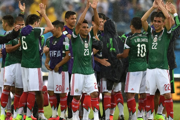 La Selección Mexicana se despidió del sus seguidores al concluir el juego.
