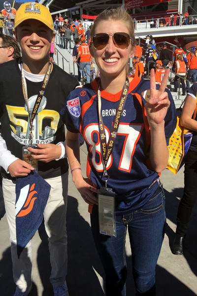 Las bellas asistentes al Super Bowl.