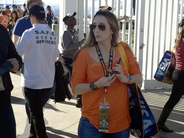 Las bellas asistentes al Super Bowl.