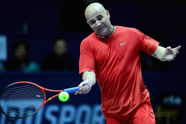 Los años pasan por los deportistas. Andre Agassi.