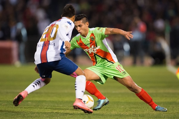 Los de casa mantuvieron las acciones al frente.