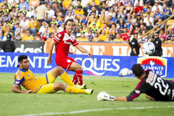 Los Diablos se acercaron con peligrosidad al arco rival.