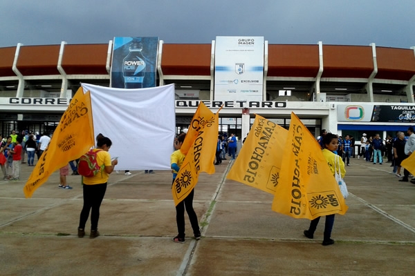 Los principales partidos políticos aprovecharon la ocasión 