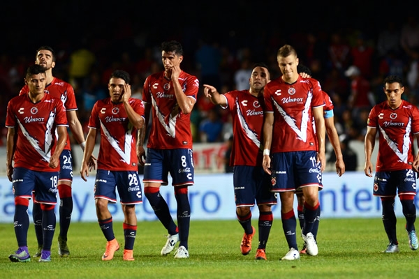 Los rojos no lograron hacer más para salir del fondo.