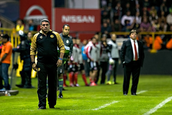 Luis F. Suárez y Dorados parecen condenados al descenso.