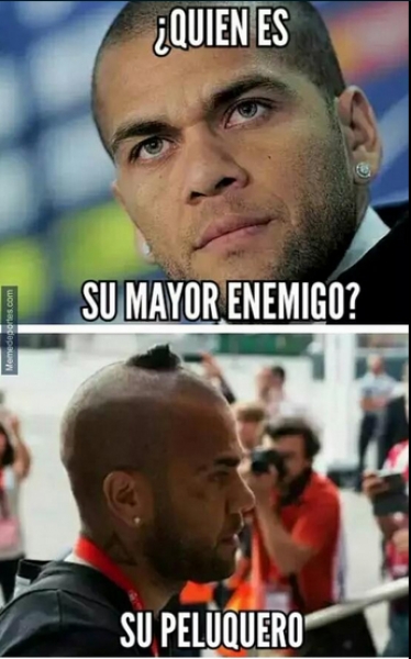 Memes del 'exótico' peinado de Dani Alves