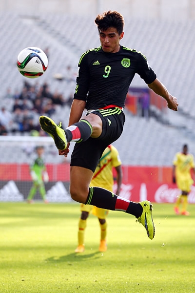 México se abrió espacio pero en la puntería no estuvo fino.