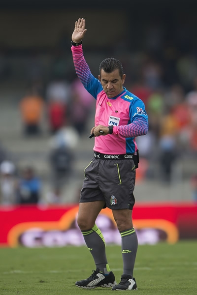Paul Delgadillo fue el silbante encargado.