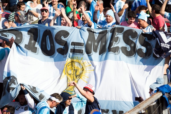 Pese a su discreta participación en la justa, Messi tuvo fiel apoyo.