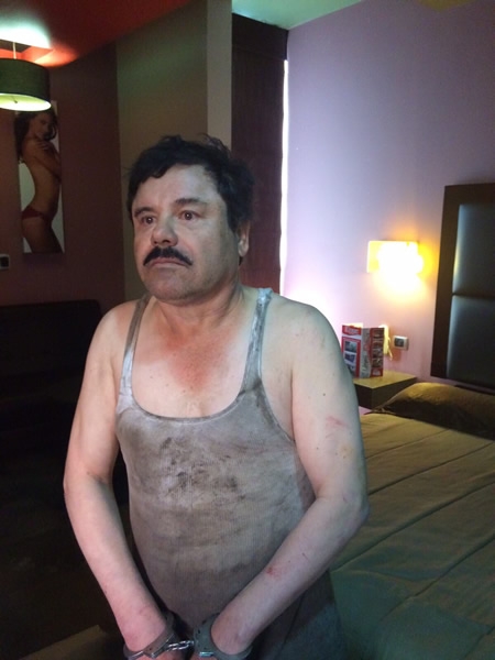 La Secretaría de Marina capturó a Guzmán Loera en Los Mochis.