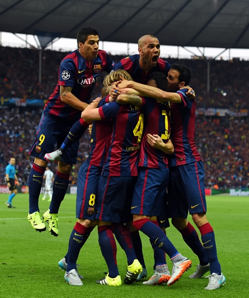 Tan sólo al minuto Ivan Rakitic abrió el marcador.