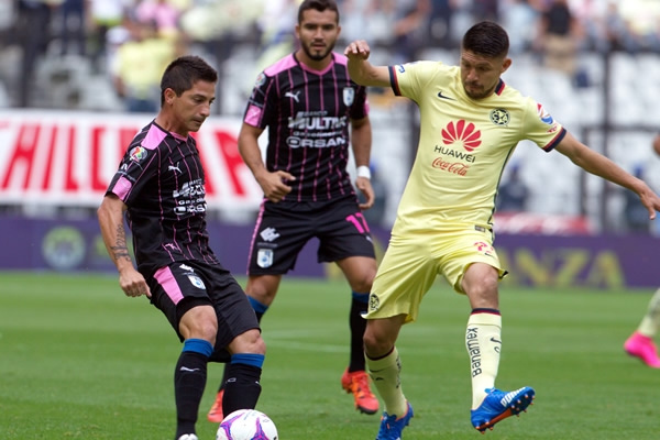 Un duelo bravo y parejo se vio en la primera parte.