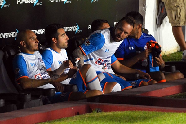 Vuoso, una vez más en la banca.