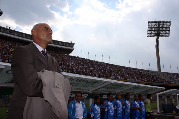 El Chelís esperando que inicie el encuentro