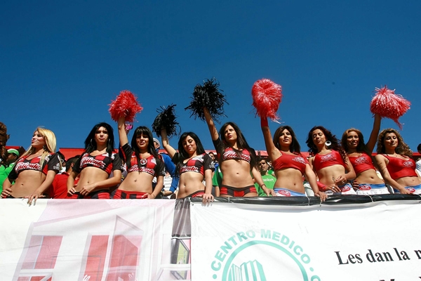 Estadio Caliente ¿y sus mujeres?