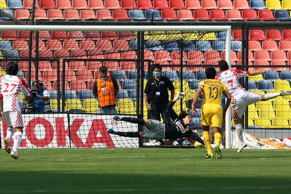 Guillermo Ochoa 2