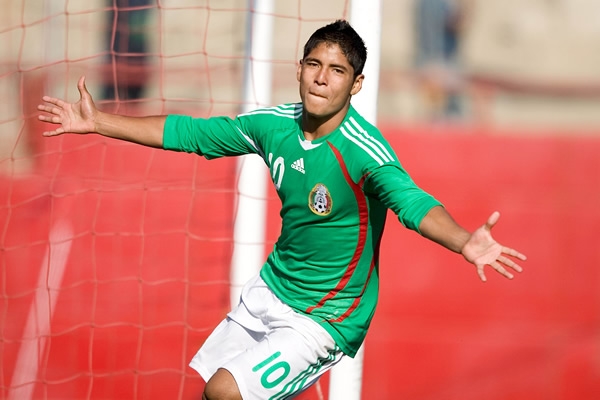 Martín Galván de la Selección Mexicana ante Trinidad y Tobago en el Premundial Sub-17.