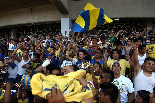 Ritual del Kaos del América ante Chivas