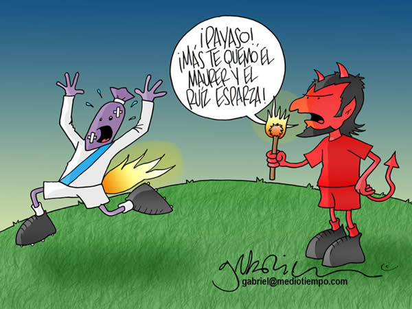 El Diablo le dice al Camote del Puebla: Payaso! si mas te quemo el Maurer y...