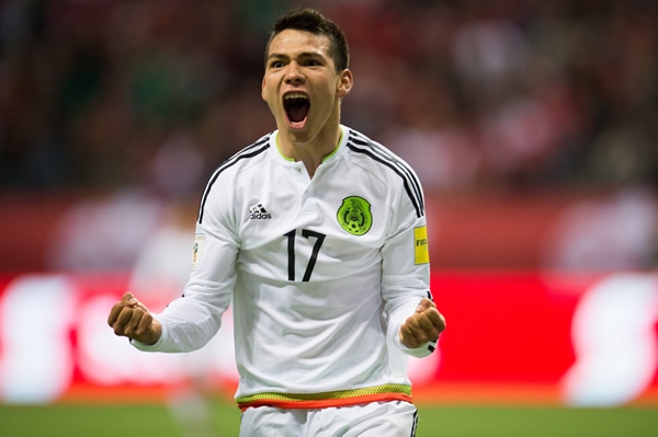 El joven puso el segundo con un derechazo.